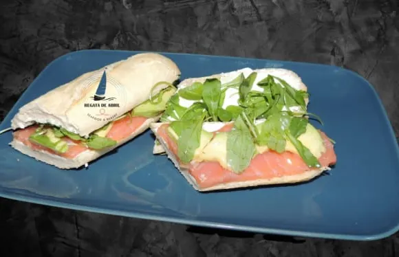 Regata de Abril - SeaFood & Bakery