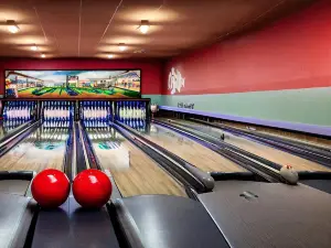 B & B Bowling Lanes