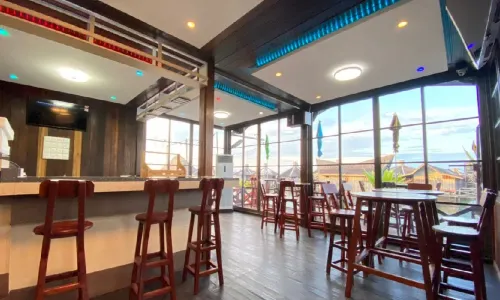 Wave View Pub & Lounge