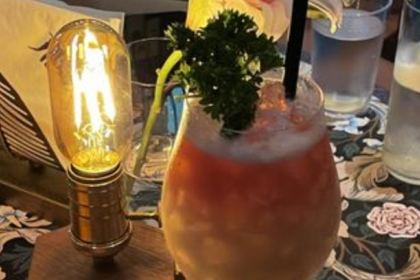 有理鸡尾酒美学俱乐部