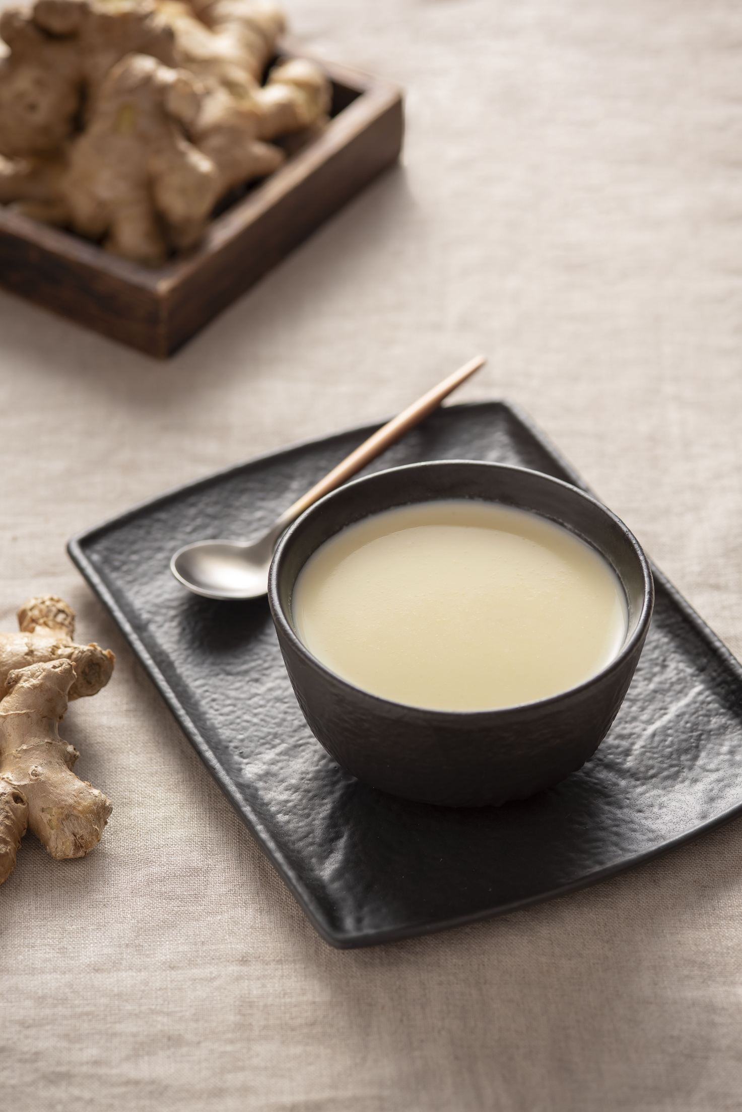 生磨姜汁撞鲜牛奶