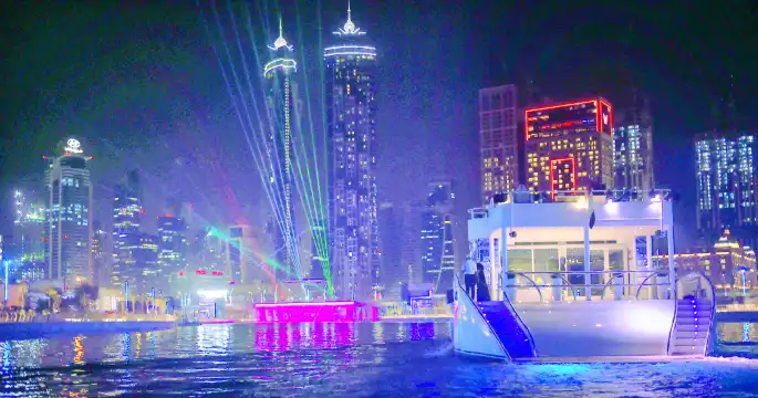 鄰近迪拜運河的酒店