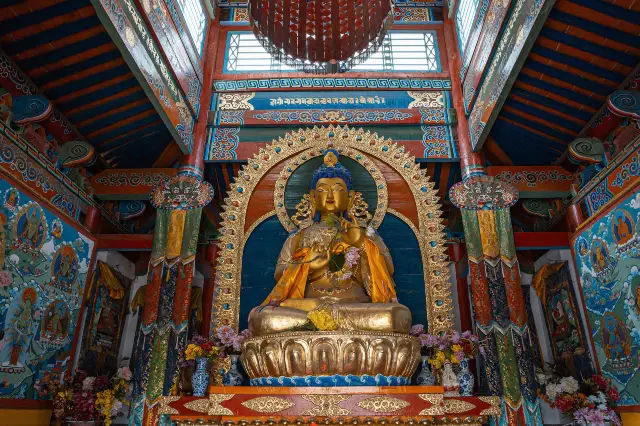 Buddhist Culture Experiences in Hohhot