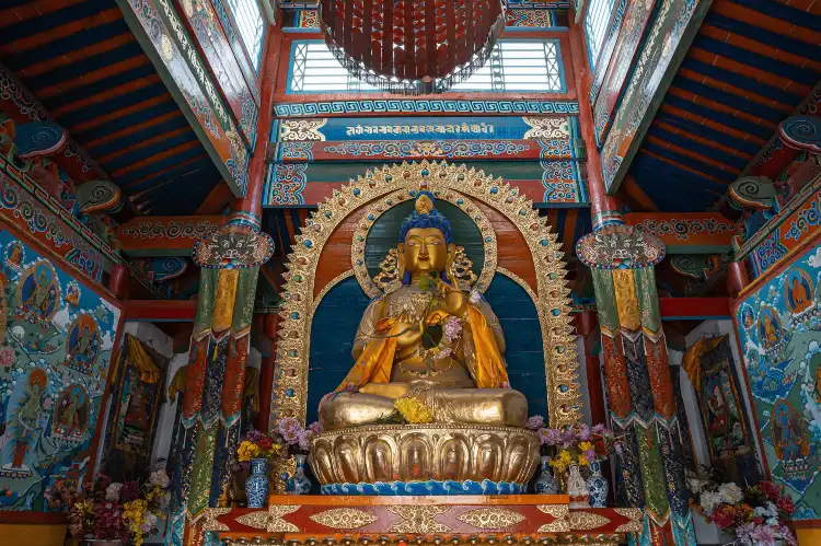 Các khách sạn gần Wuta Temple