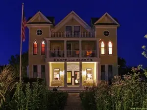 Hope and Glory Inn