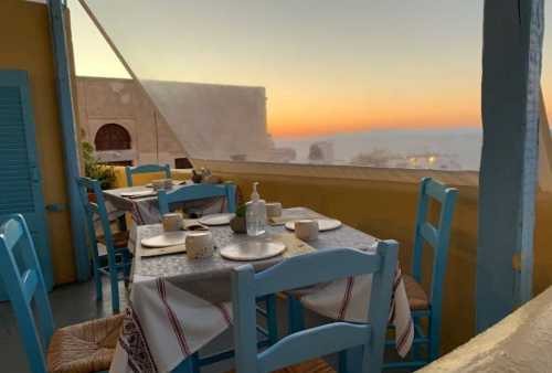 Roka Oia
