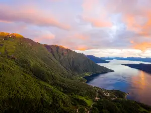 Hardangerfjorden