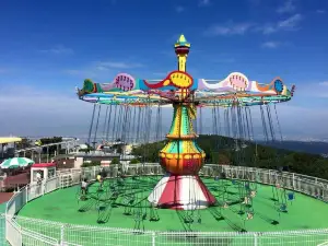 Ikoma Sanjo Amusement Park