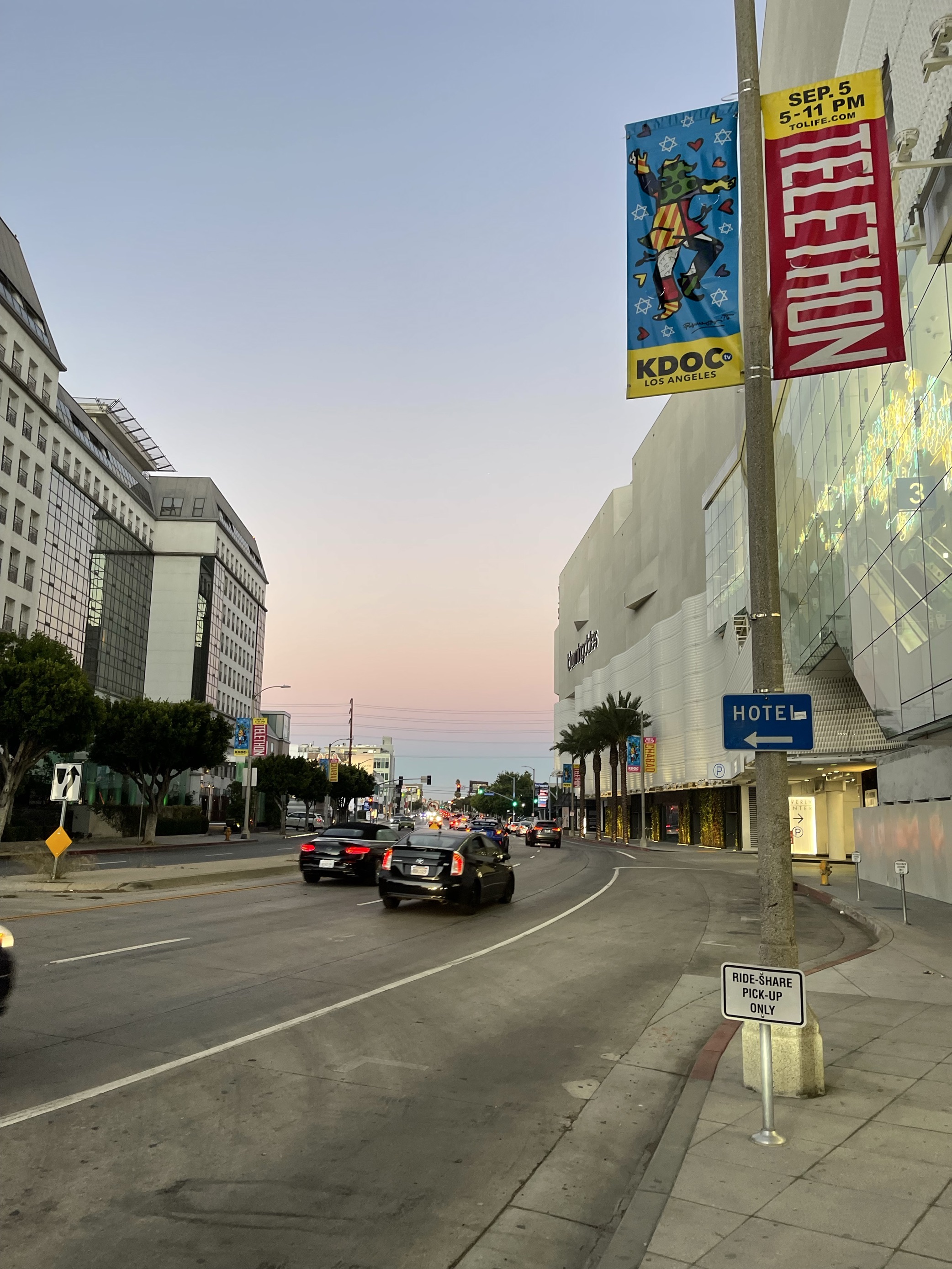 Shopping itineraries in Bloomingdale's (Beverly Center) in August