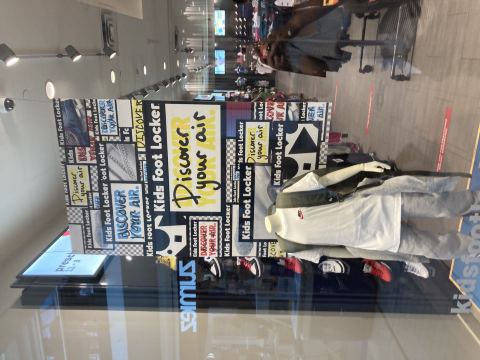 Kids Foot Locker travel guidebook –must visit attractions in Toronto – Kids Foot  Locker nearby recommendation – Trip.com