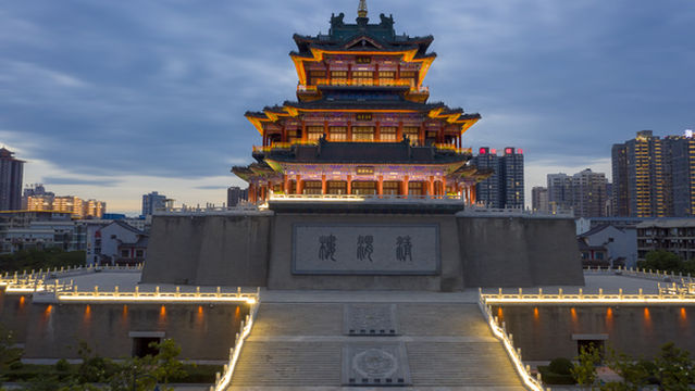 Xianyang Qingweilou Meishu Museum