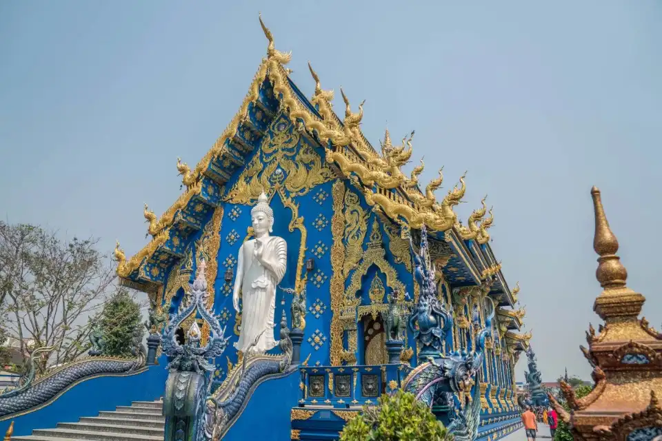 2_Rong Suea Ten Temple