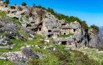 Amyntas Rock Tombs