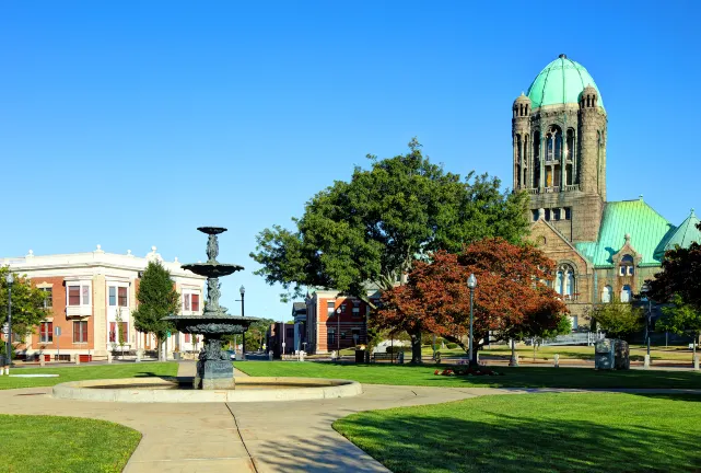 Hotels near New Bedford Whaling Museum