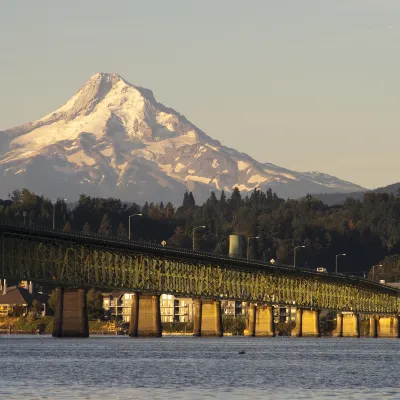 Hotels in Grants Pass With Wi-Fi