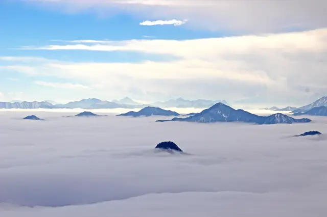 Sea of Clouds in Ya'an