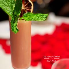 Large Eight Italy Lounge&Restaurant User Photo