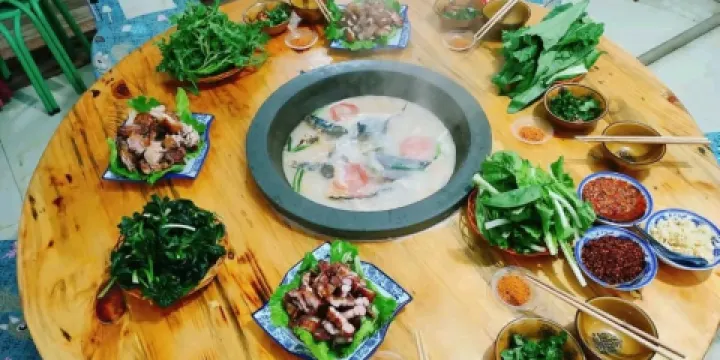 飽食捷生態石鍋魚