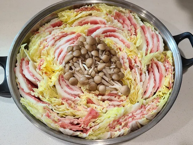 露營食譜2026  8 個簡易高質露營食譜 露營早餐主菜甜品！