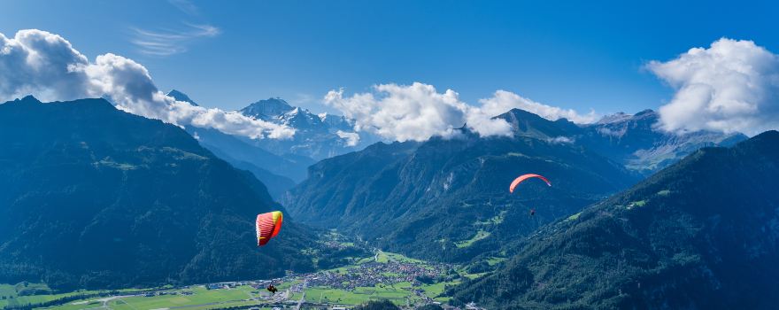 Paragliding Experience in Interlaken by Paragliding Interlaken GmbH