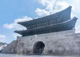 Dongdaemun Gate (Heunginjimun)