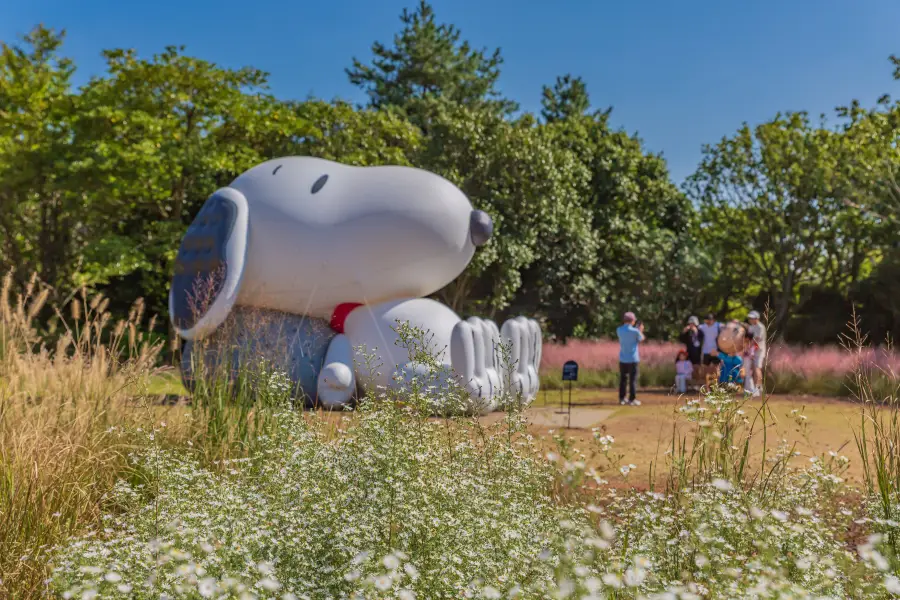 Snoopy Garden