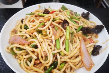 Jincheng Mianpian Di Yichao