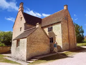 Woolsthorpe Manor