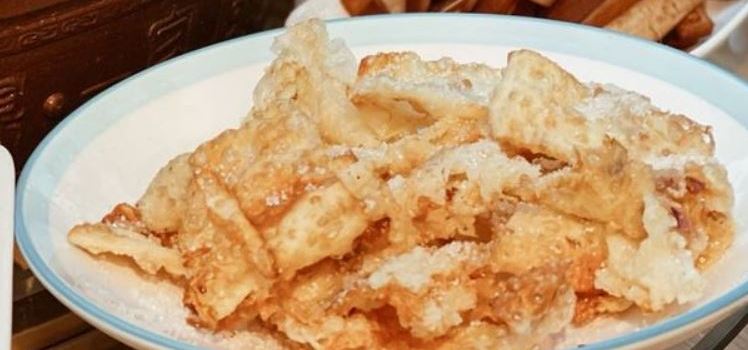 且留下野生菌古铜锅鱼私厨