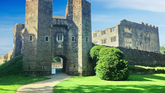Berry Pomeroy Castle