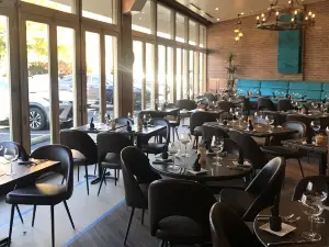 Divan Restaurant of McLean