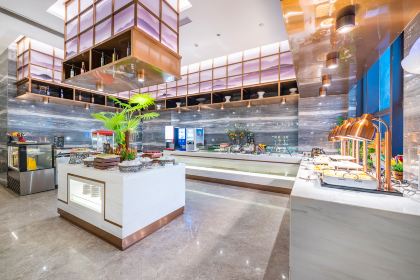 裕华铂金酒店西餐厅