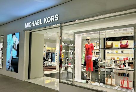 Michael Kors(Lalaport Shonan Hiratsuka)