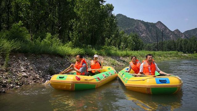 Eighteen Bays Drifting