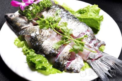 花鲢鱼头火锅(春城东路店)