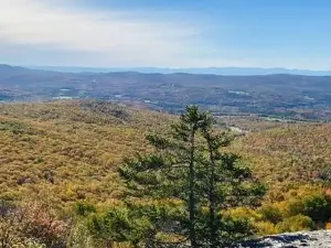 Sunset Ledge Trail Head
