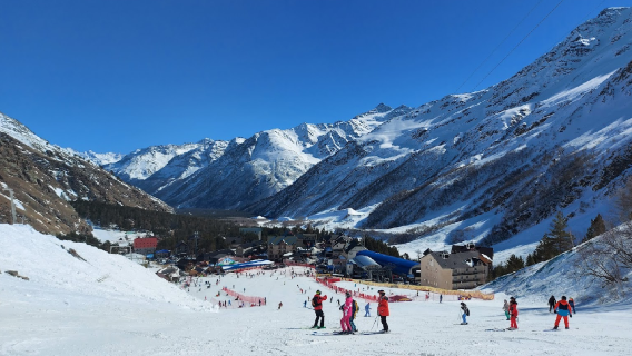 Gornolyzhnyy Kurort El'brus