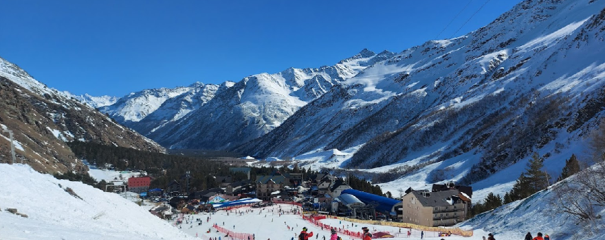 Gornolyzhnyy Kurort El'brus