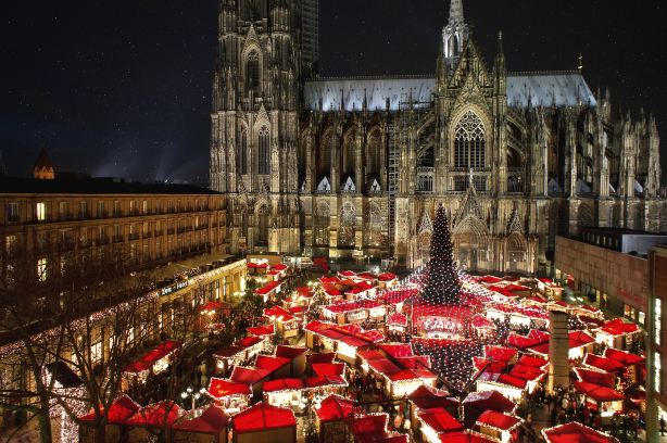 Christmas Market at Cologne Cathedral