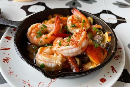 BROWNSTONE布朗石西班牙餐厅酒吧(前滩太古里店)