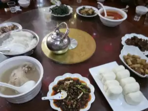 胜江南食府