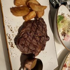 MESS gallery restaurant&bar User Photo