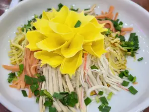 LuoYang ZhenBuTong Restaurant (ZhongZhou East Road)
