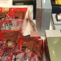 ZHIWEIGUAN User Photo