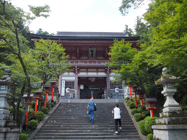 大きな天狗が目印の「鞍馬寺」