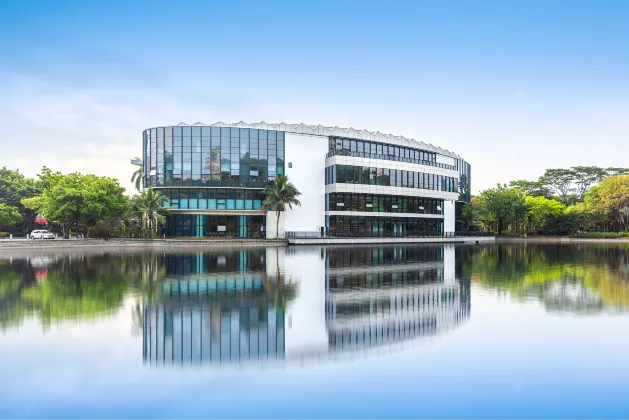 Shangri-La Shenzhen Hotel