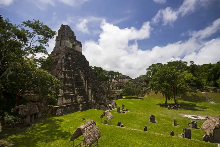 Hotels near Temple IV