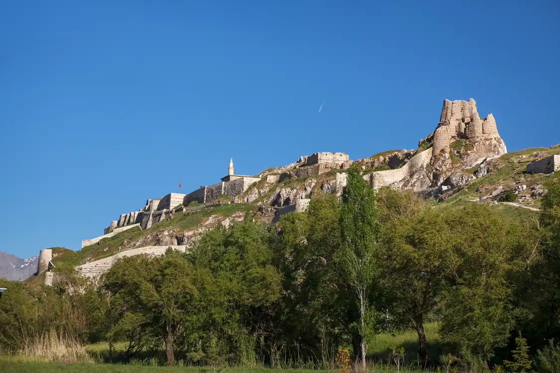 Các khách sạn gần Van Castle