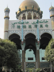 汗騰格里清真寺