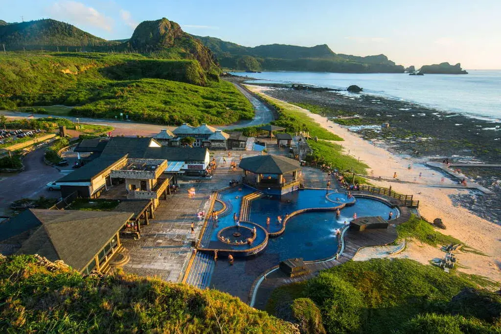 Green Island Zhaori Hot Spring
